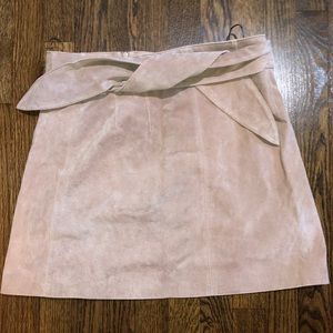 Super cute suede skirt!!